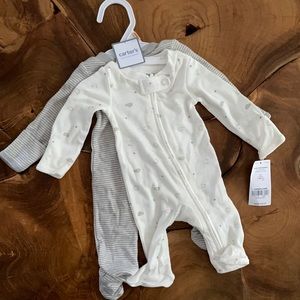Carter’s Baby Onesie - set of 2
